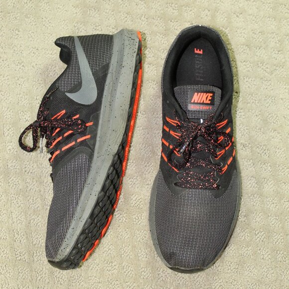 Nike Run Swift SE Fitsole Black Coral Running Shoes Men's Size 13 AR1945-001 - Picture 1 of 7